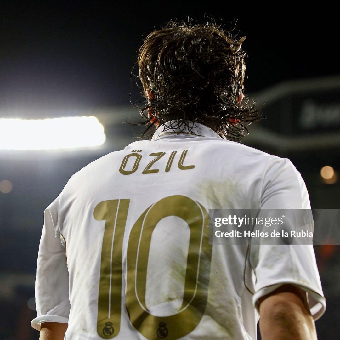 【新品/タグ付き】11/12 レアル・マドリード ♯10 エジル【Mサイズ】