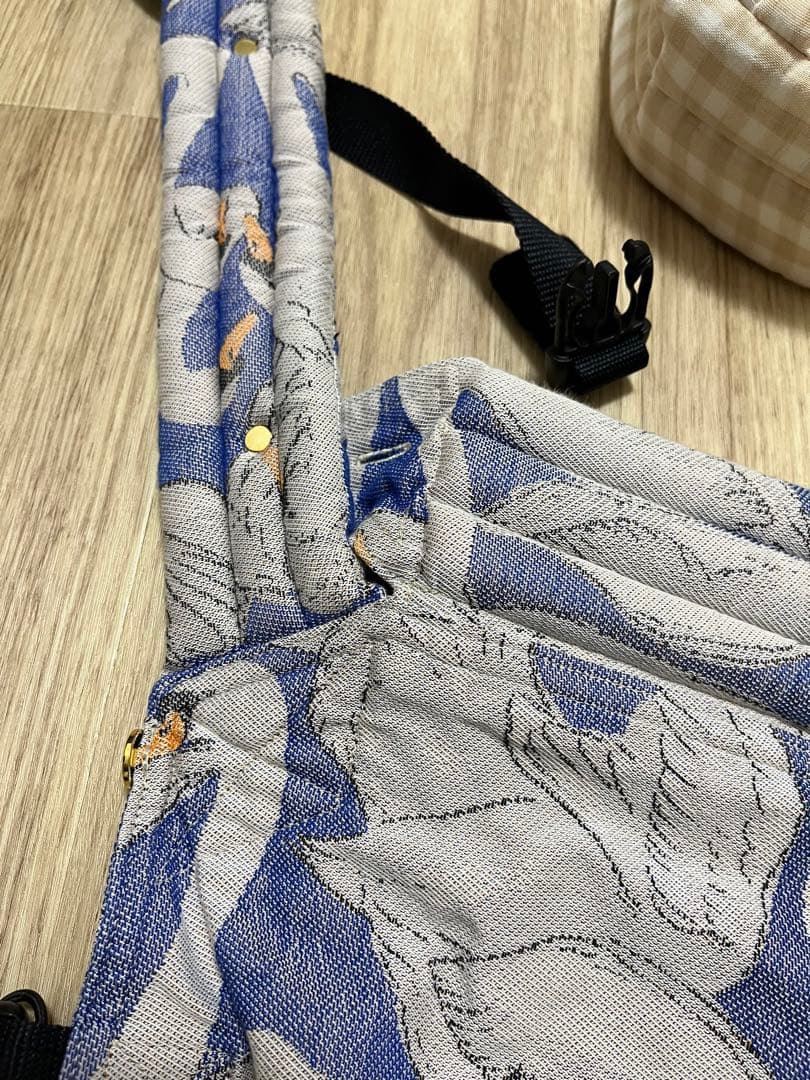 アーティポッペ　抱っこ紐　白鳥　スワン