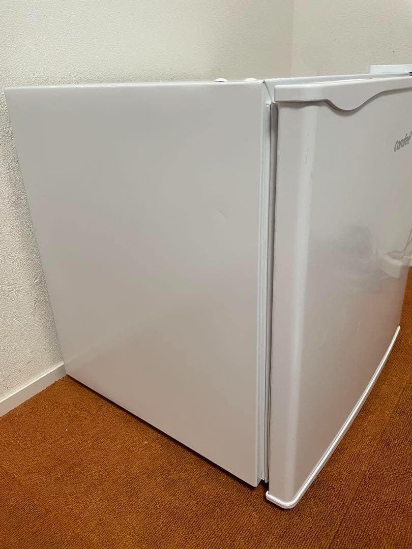 comfee1ドア冷蔵庫 2024年製 45L RCD45WH/E