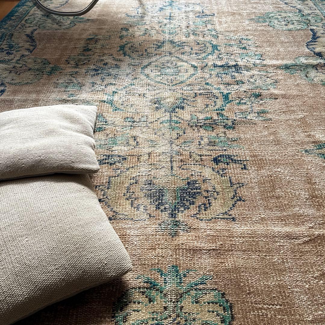 大判172×235淡いブラウンベージュ×ブルー　擦れトルコヴィンテージラグ