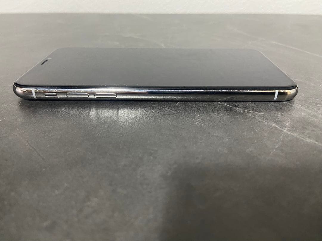 Apple iPhone Xs シルバー 256GB スマートフォン本体