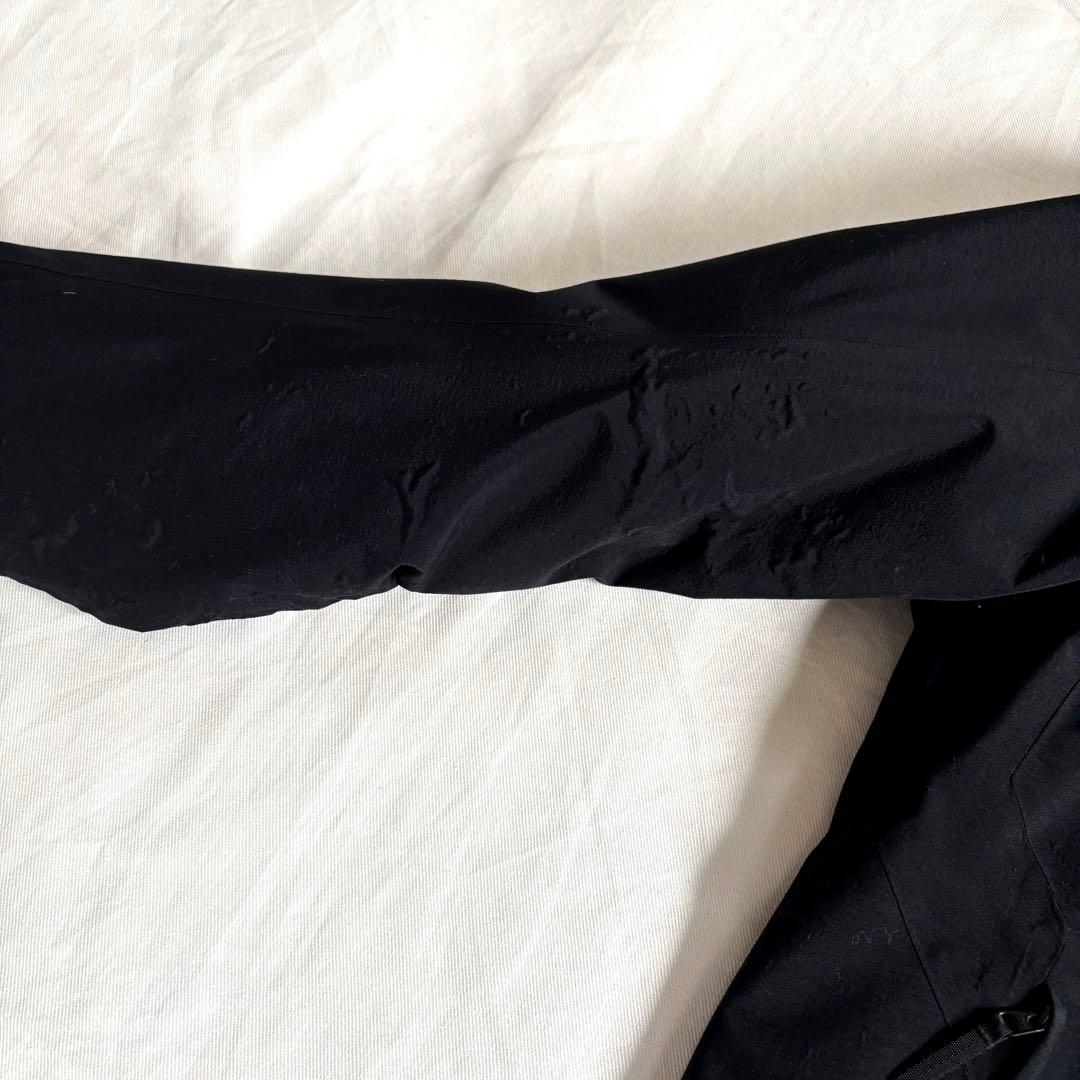 ARC’TERYX アークテリクス　VEILANCE ダウン　コート　ジャケット