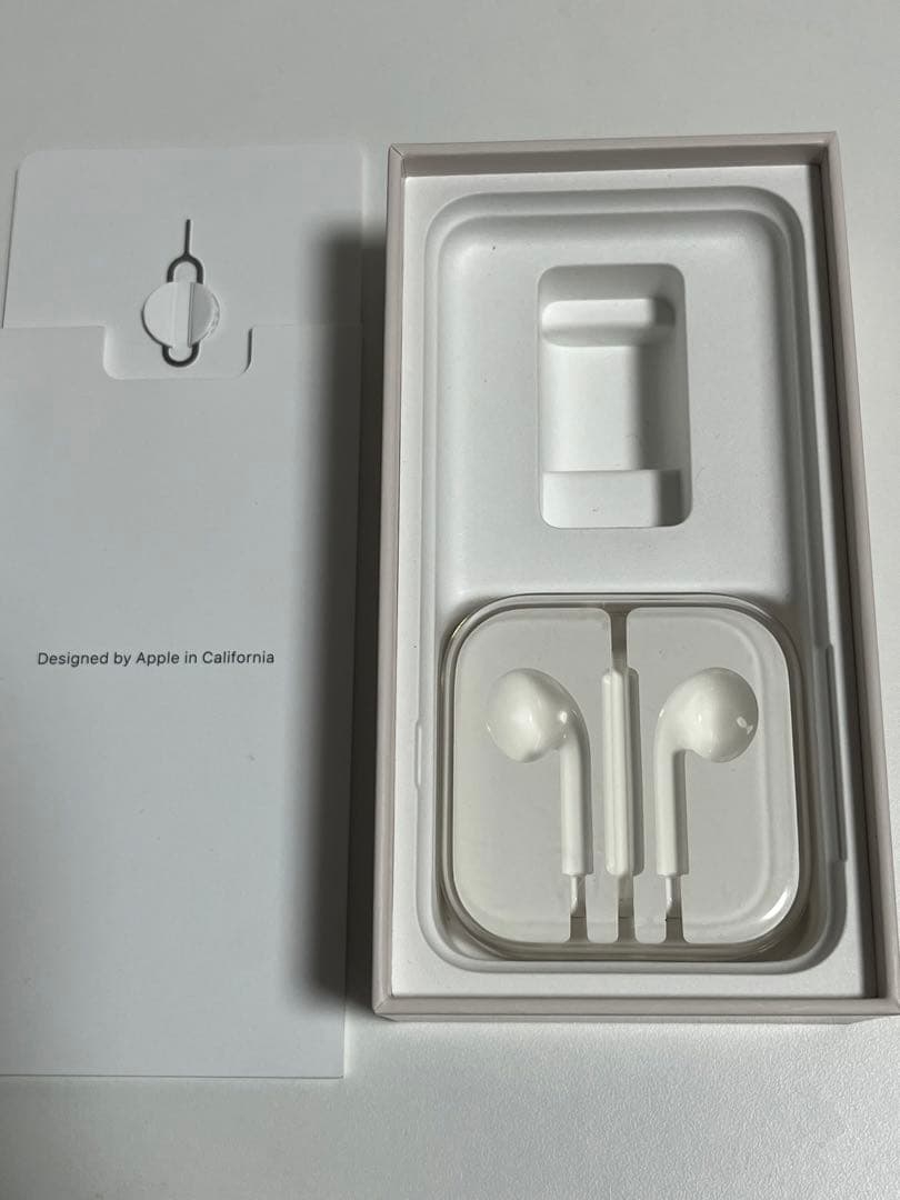 Apple iPhone 8 ゴールド 本体　箱付き