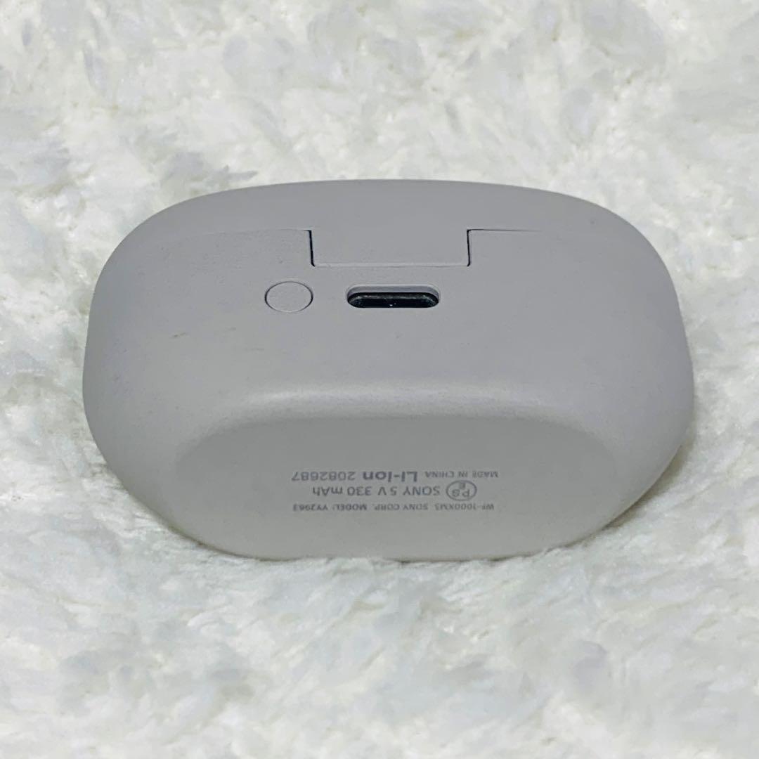 美品　SONY WF-1000XM5 プラチナシルバー　充電ケースのみ　ソニー