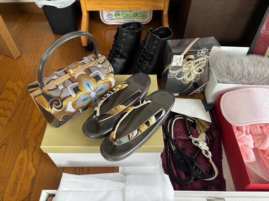 アリエル 振袖 成人式 グレー系花柄振袖