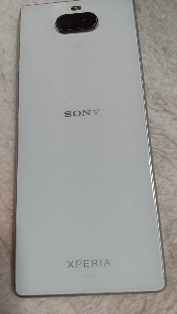 日曜日特価Sony Xperia8 ホワイト 本体SIMフリー