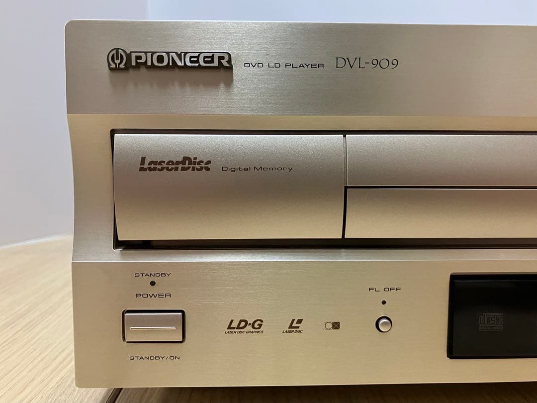 Pioneer DVL-909 LD&DVDプレーヤー　動作確認済み♪