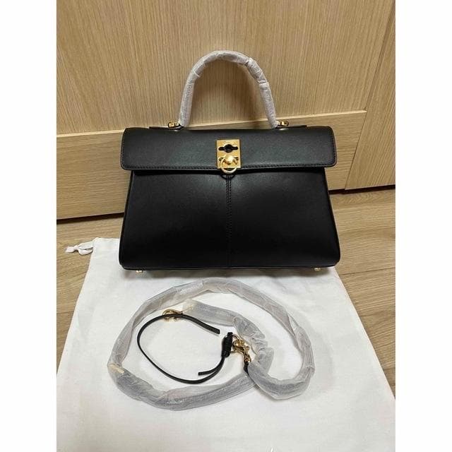 未使用 CAFUNE ブラック レザー ハンドバッグ