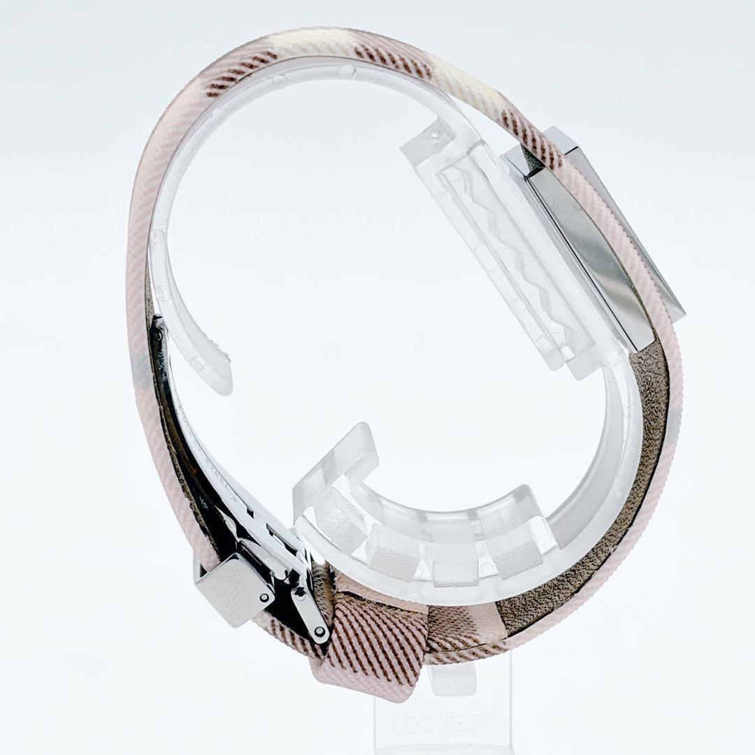 希少 バーバリー 腕時計 BU4010 チェック柄 ピンク×ブラウン 稼働品