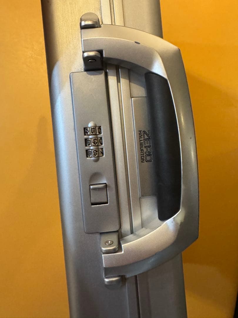 ゼロハリバートン　アタッシュケース