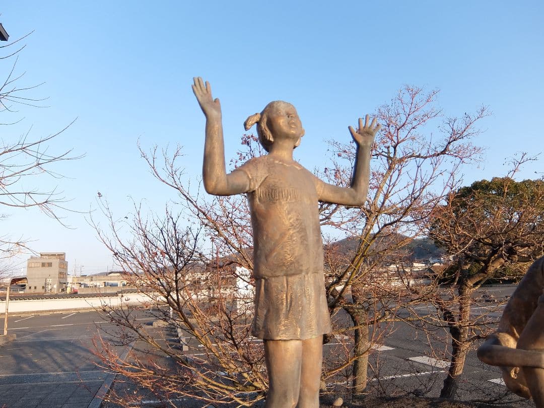 【美品】 FUJIFILM フジフィルム XQ1 元箱付き シルバー 動作OK