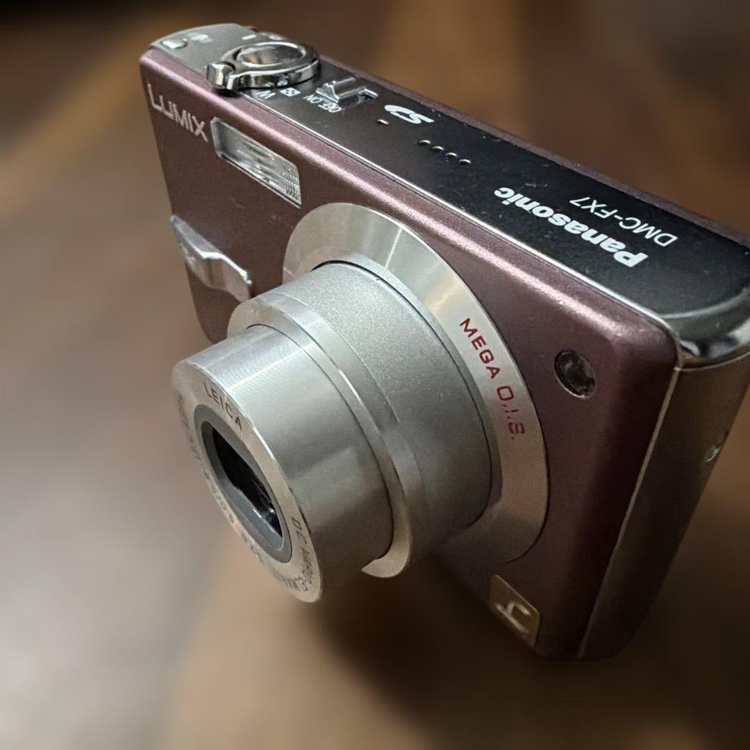 Panasonic DMC-FX7 ピンク