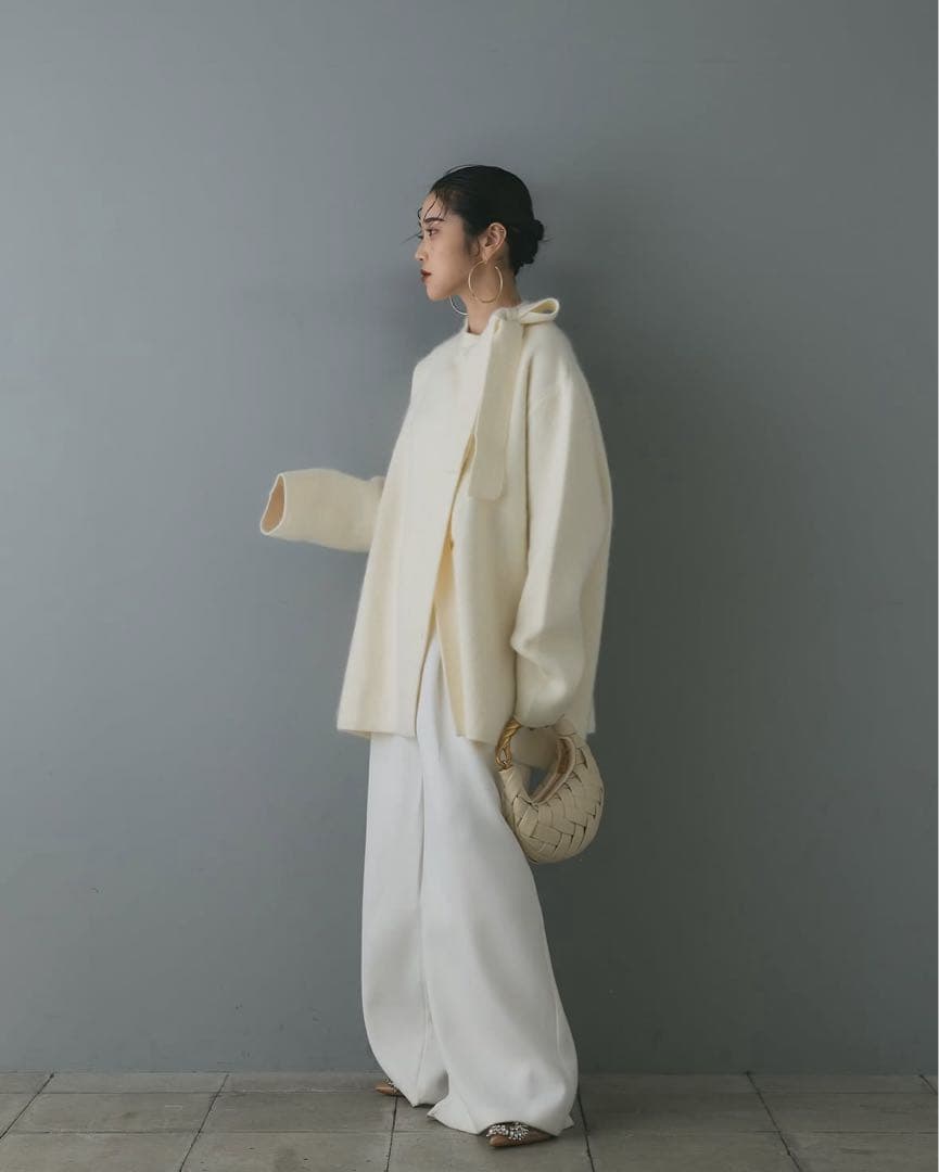 リボン付きアイボリーオーバーサイズニット新品未使用タグ付き