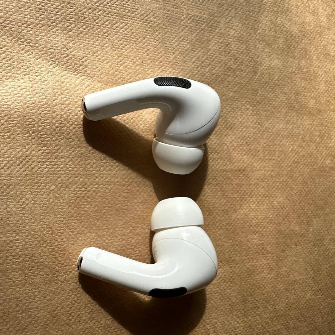 Apple MLWK3J/A　AirPodsPro(第1世代)MagSafe対応