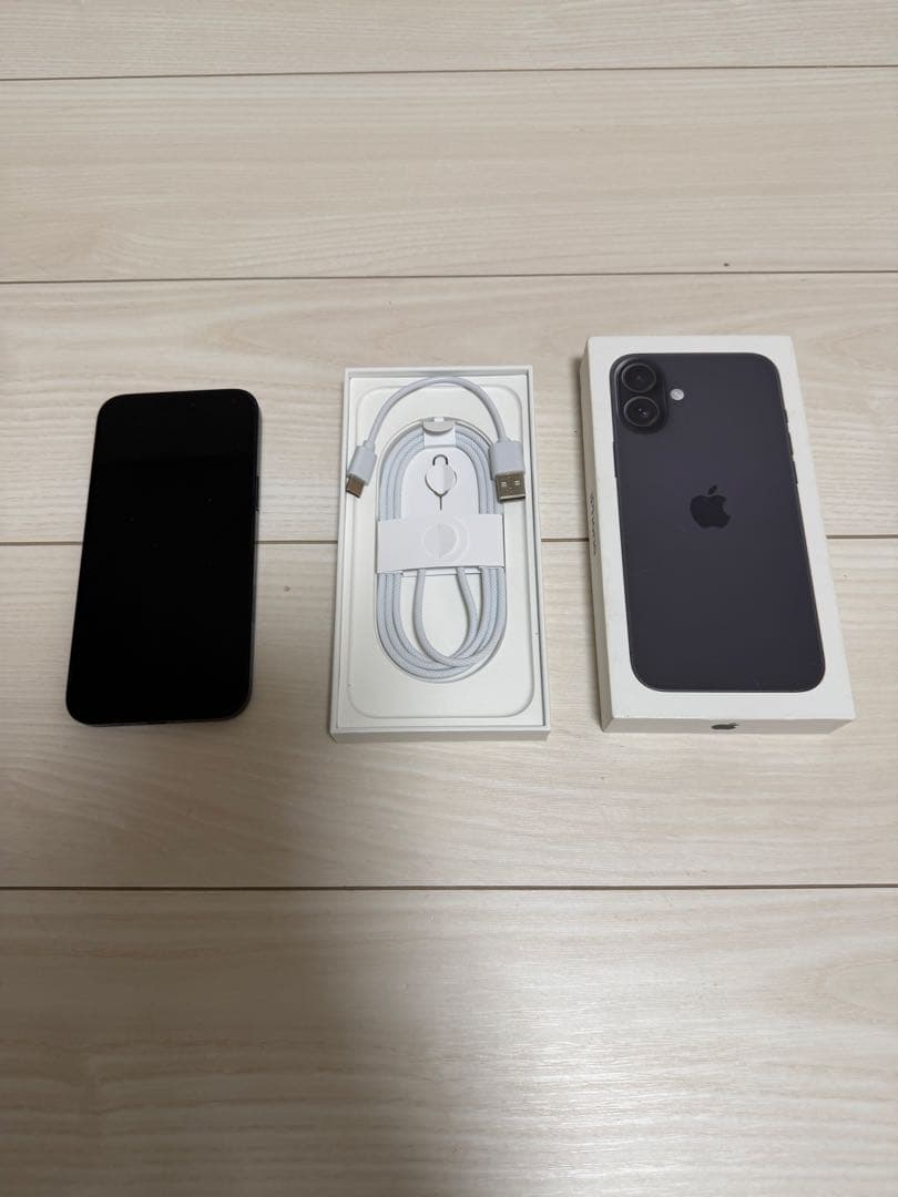 【美品】Apple iPhone16 Plus 128GB 黒　SIMフリー