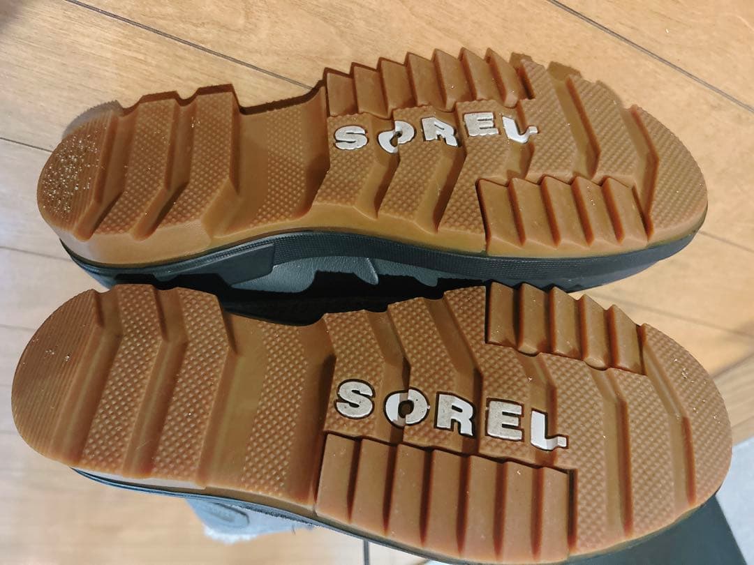 SOREL グレー ムートンブーツ
