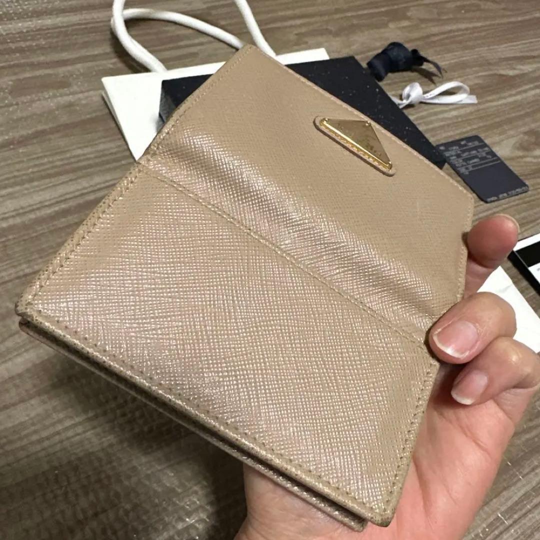 プラダ　名刺入れ　カードケース