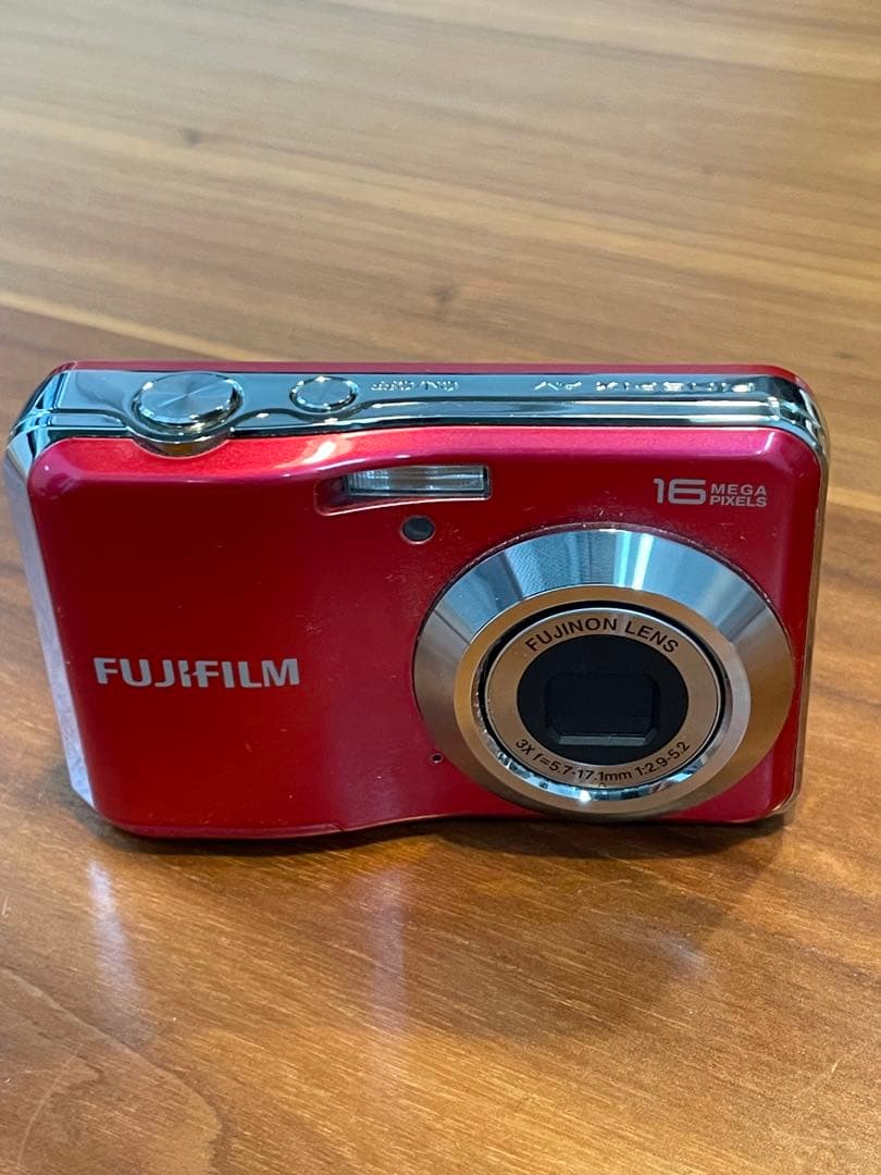 Fujifilm FinePix AV250 レッド　デジタルカメラ　単三電池