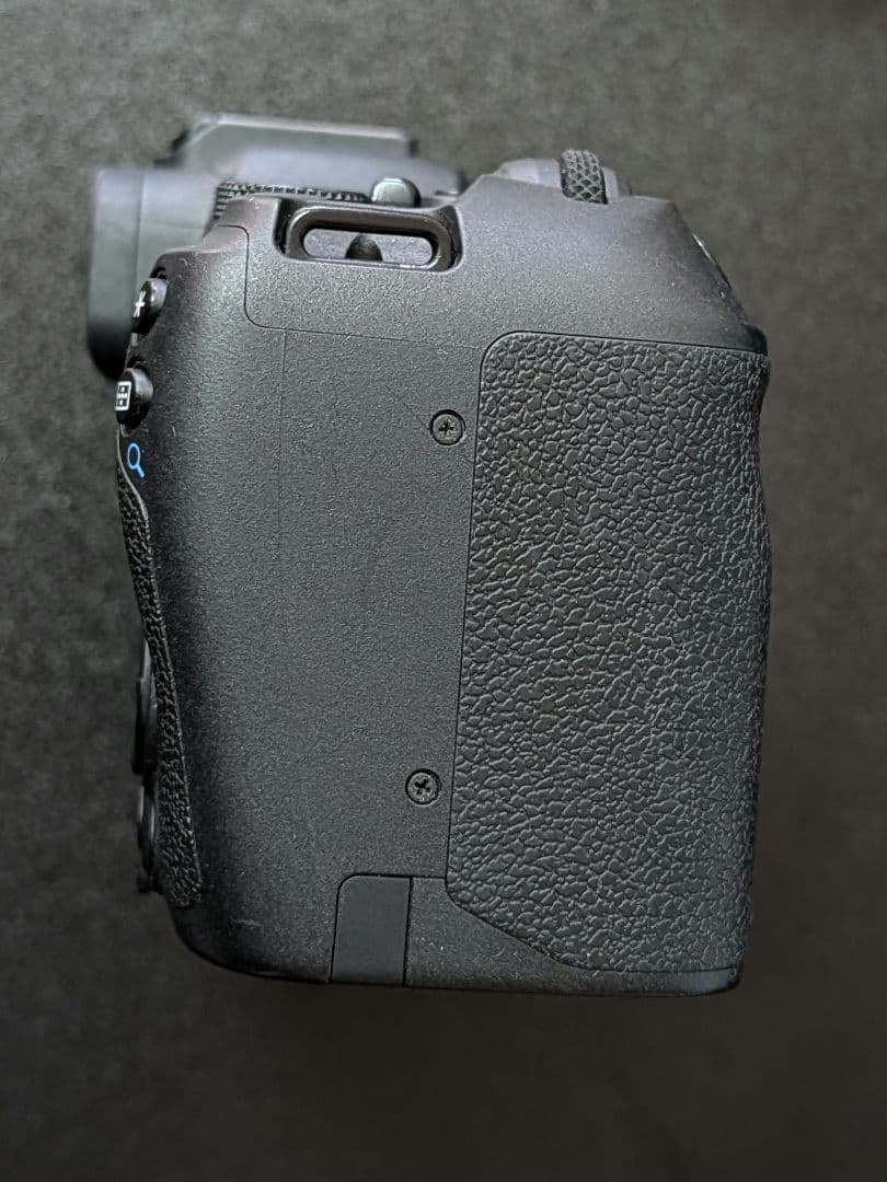 【週末特価】Canon EOS R8 ミラーレスカメラ 本体