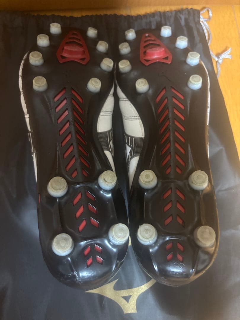 Mizuno モレリア　ホワイト/レッド スパイクシューズ　28cm