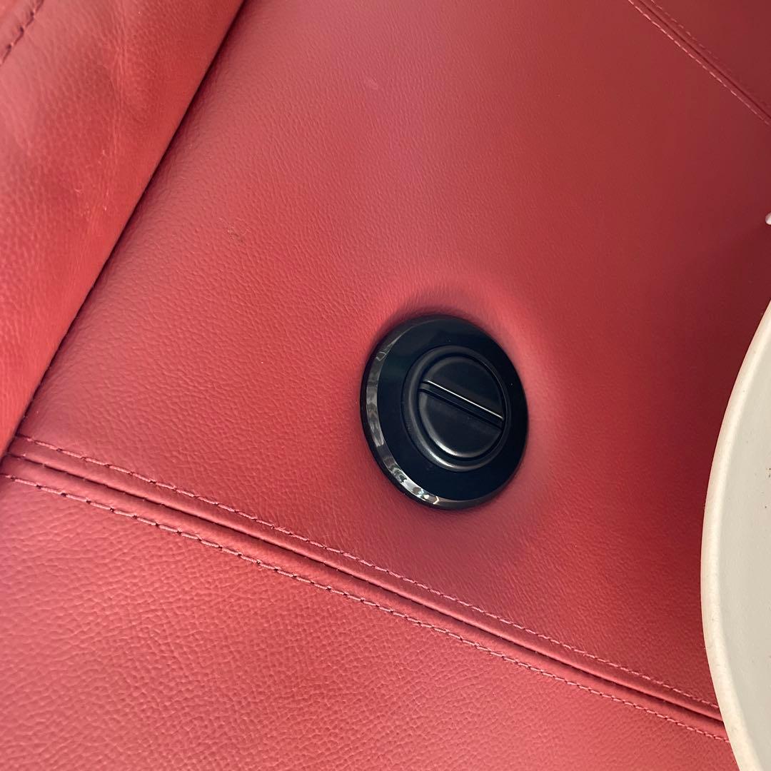 赤いレザー3人掛けソファ　リクライニング付き