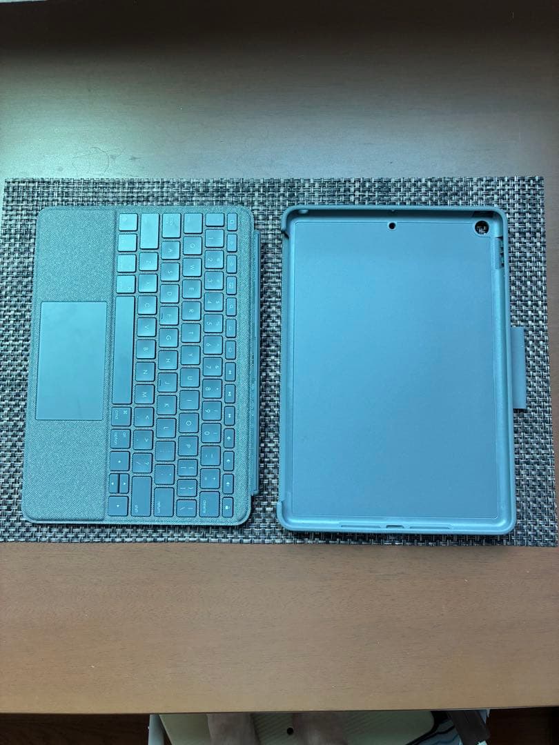 LOGICOOL COMBO TOUCH iPadキーボード付きカバー　美品