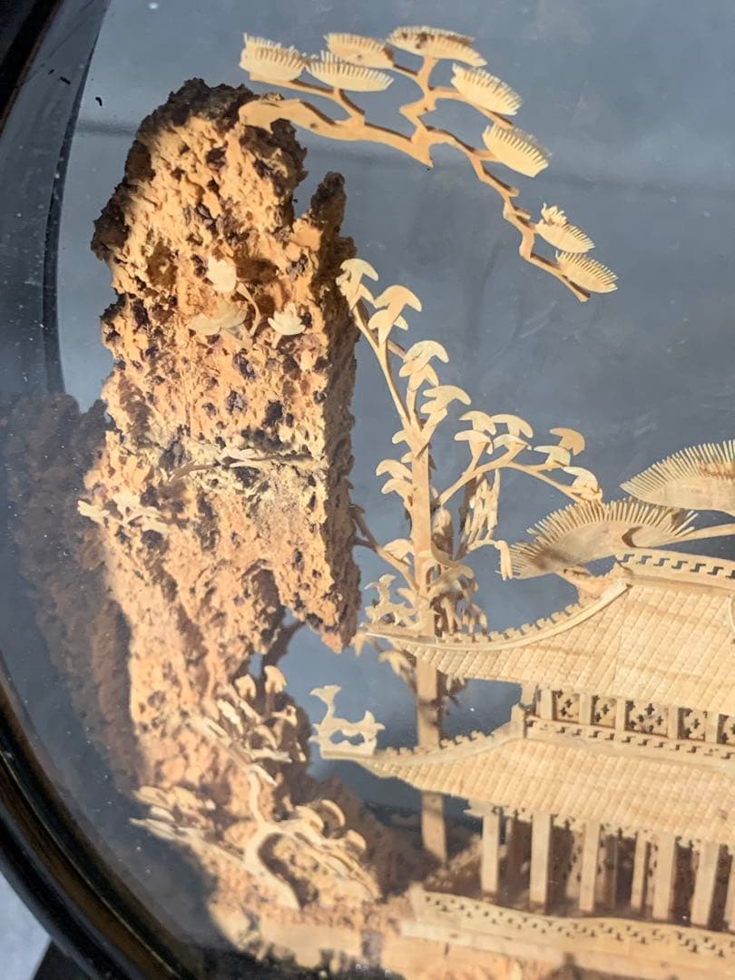 母のお茶道具の仲間たち　中国一刀彫　幅230x奥70xH230