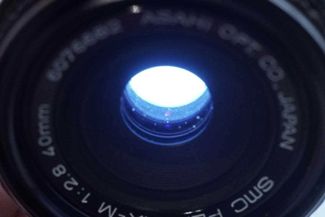PENTAX MXとパンケーキ40ミリレンズ　どちらも難あり