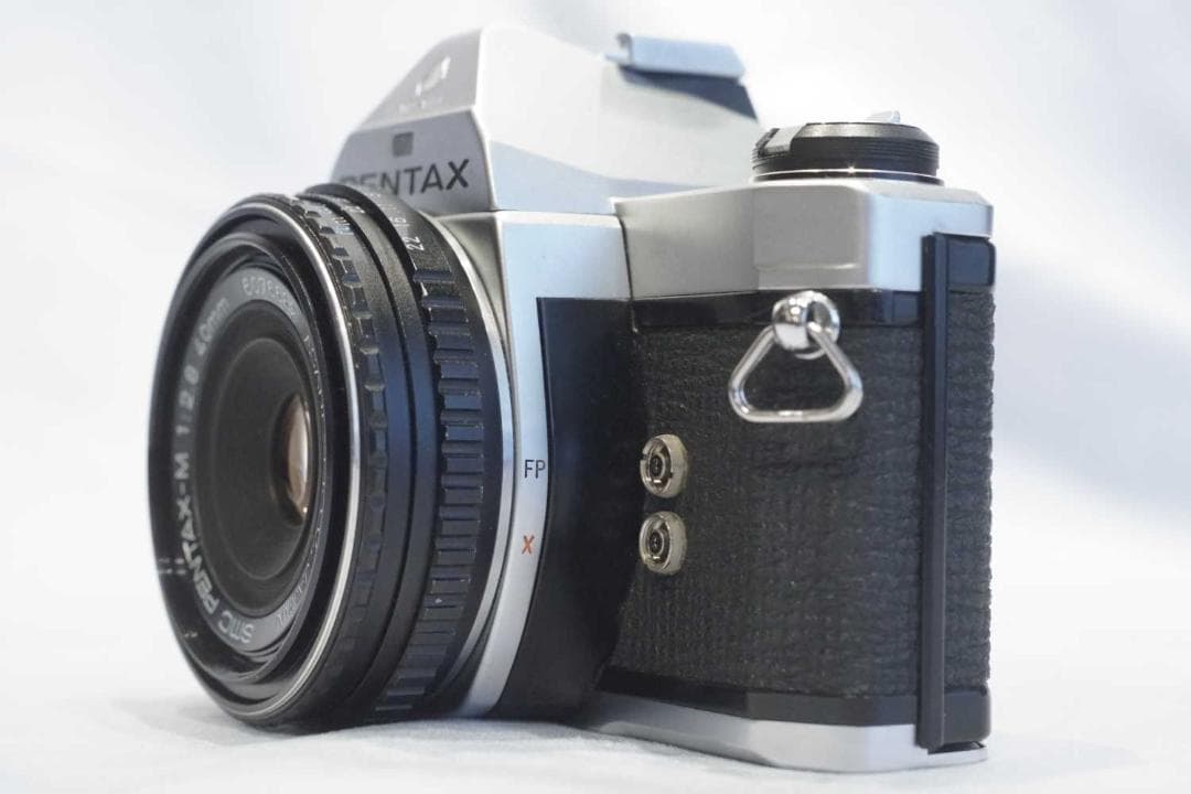 PENTAX MXとパンケーキ40ミリレンズ　どちらも難あり