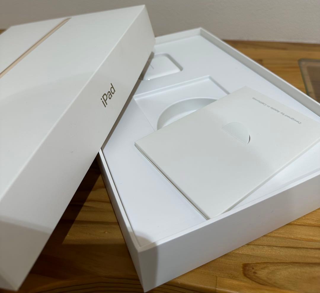 【第五世代】iPad 32gb ゴールド Wi-Fiモデル