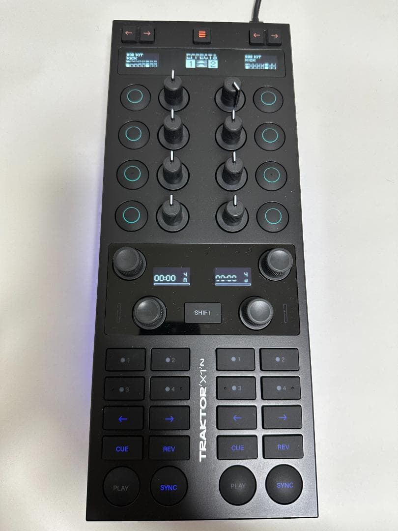 TRAKTOR X1 mk3 コントローラー