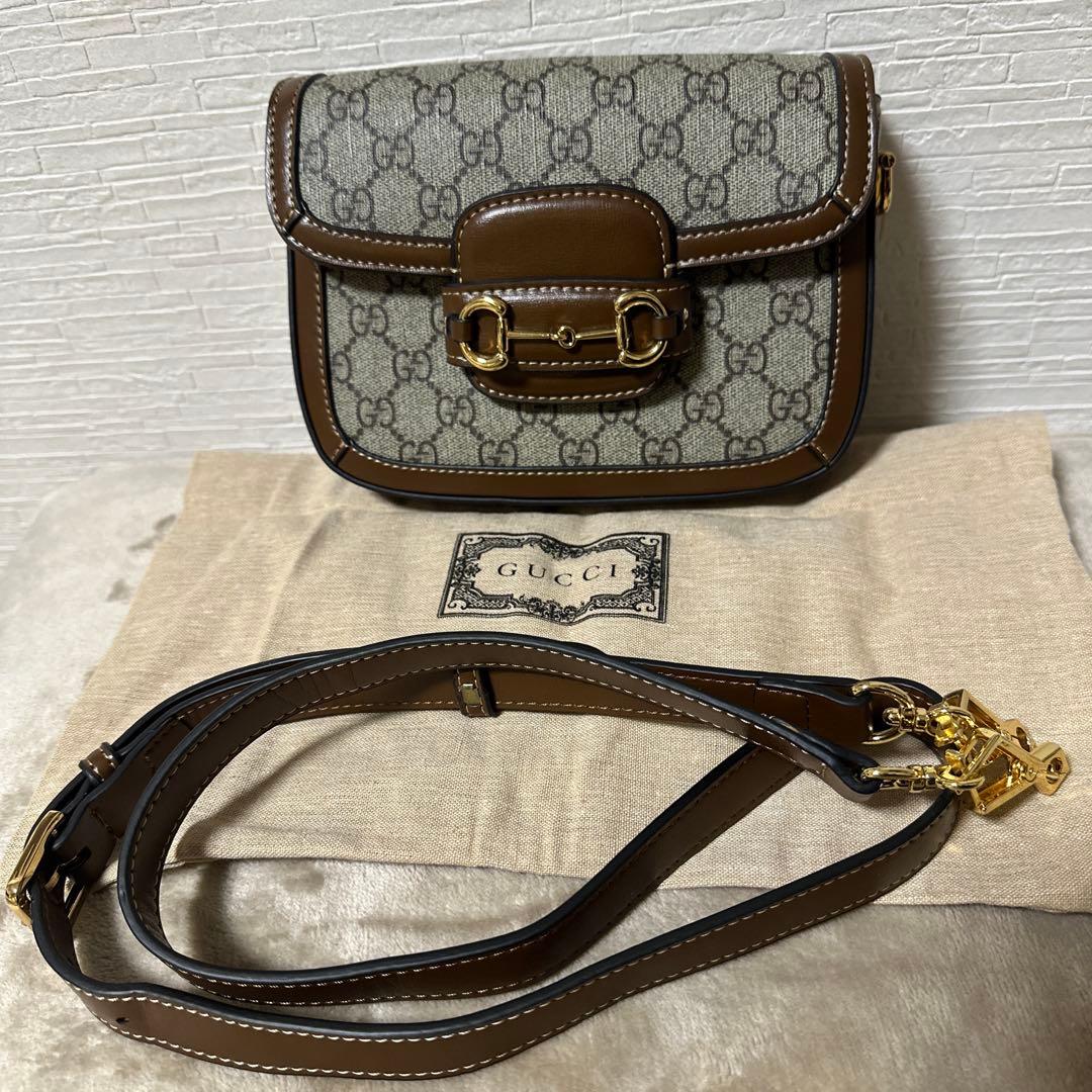 GUCCI GGキャンバス ショルダーバッグノベルティー