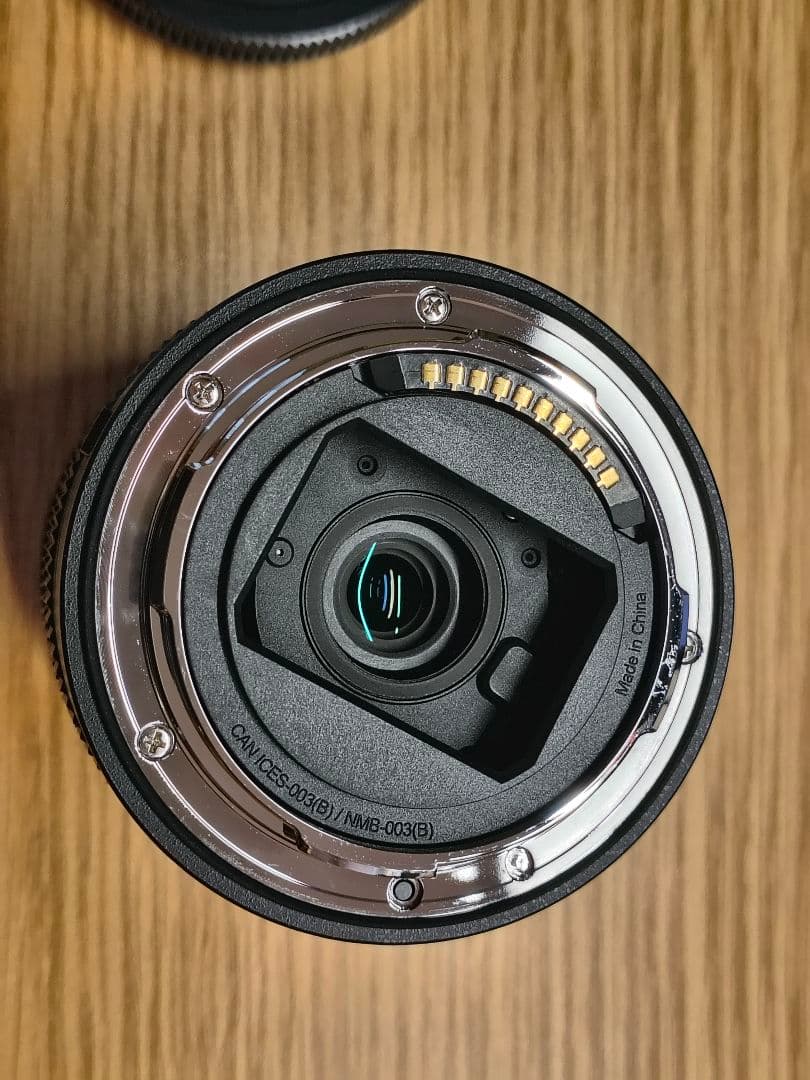 LUMIX　18-40mm ズームレンズ