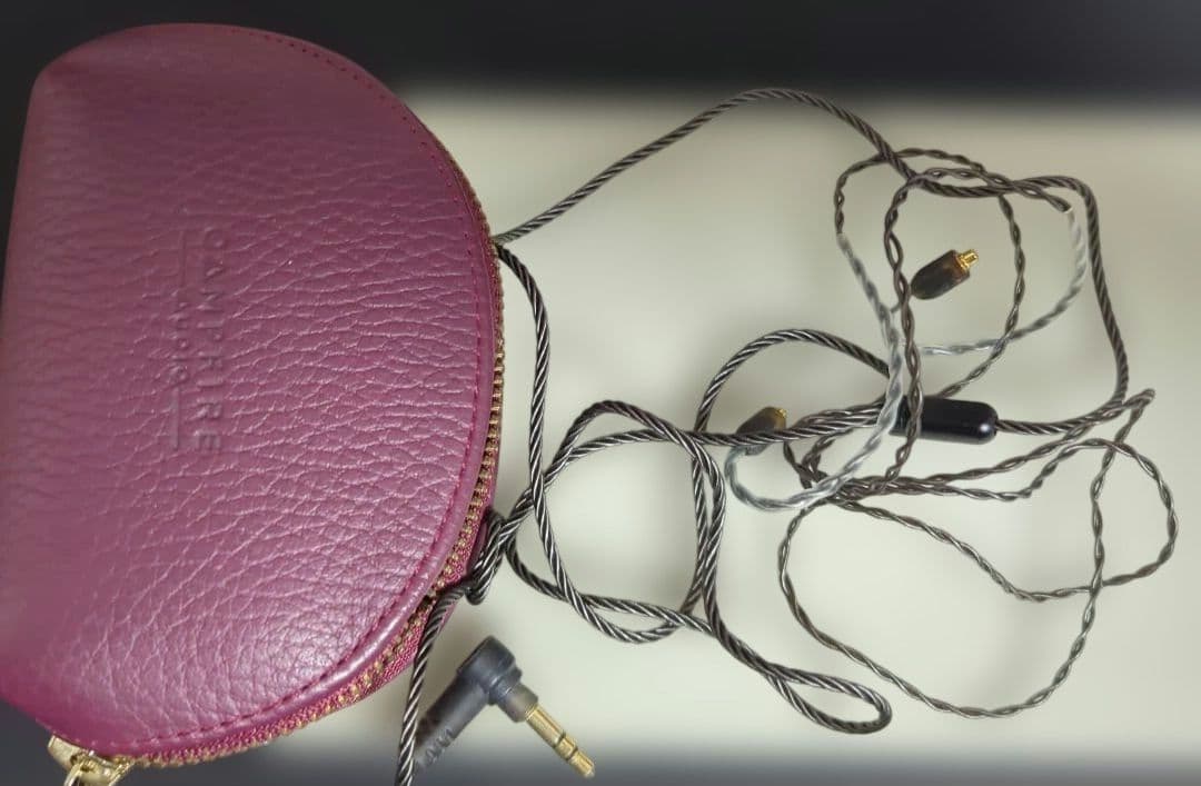 イヤホン Campfire audio io