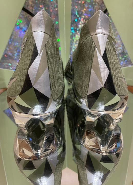 プレデター　スワロフスキー　エッジ　クリスタル+ FG