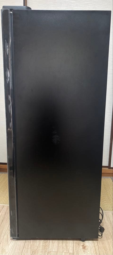 さくら製作所のワインセラー「FURNIELSAB-90G(PB)」　ブラック