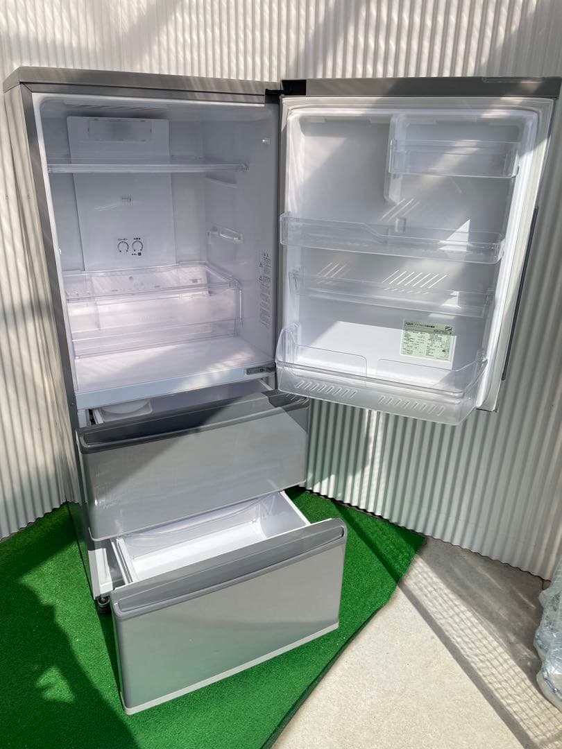 828 アクア 3ドア冷蔵庫 右開き シルバー コンパクトデザイン 二人暮らし