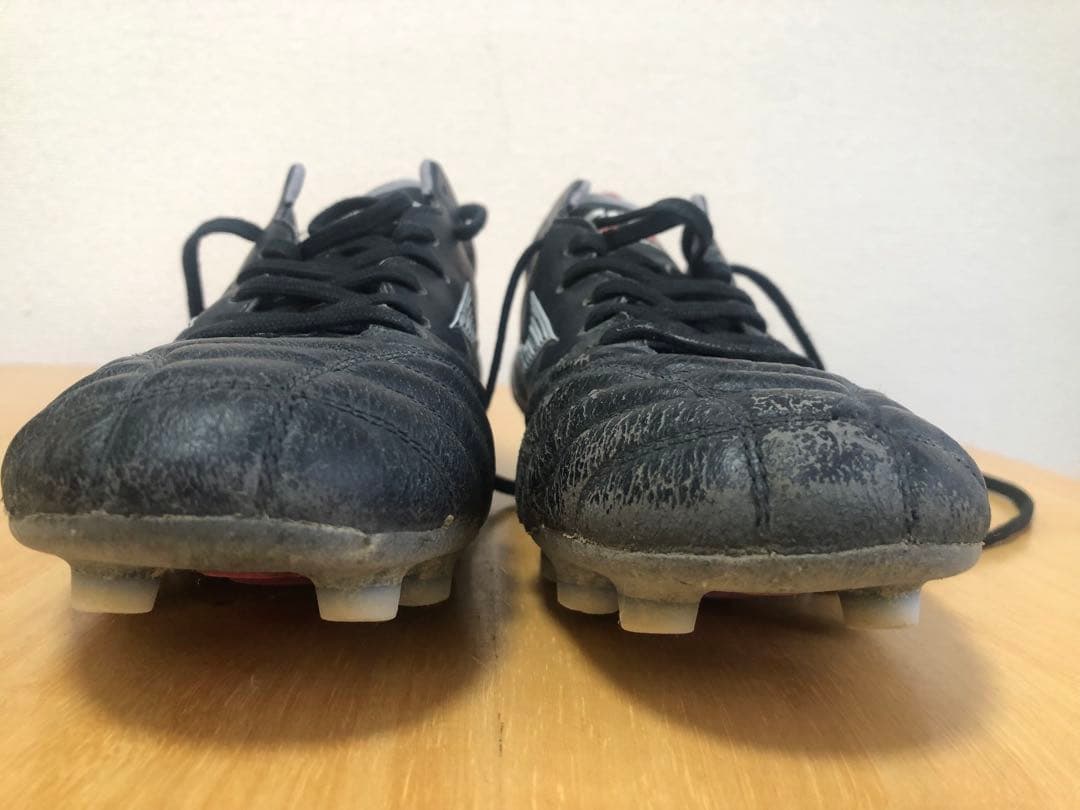 モレリア　ネオ　Mizuno サッカーシューズ ブラック/レッド