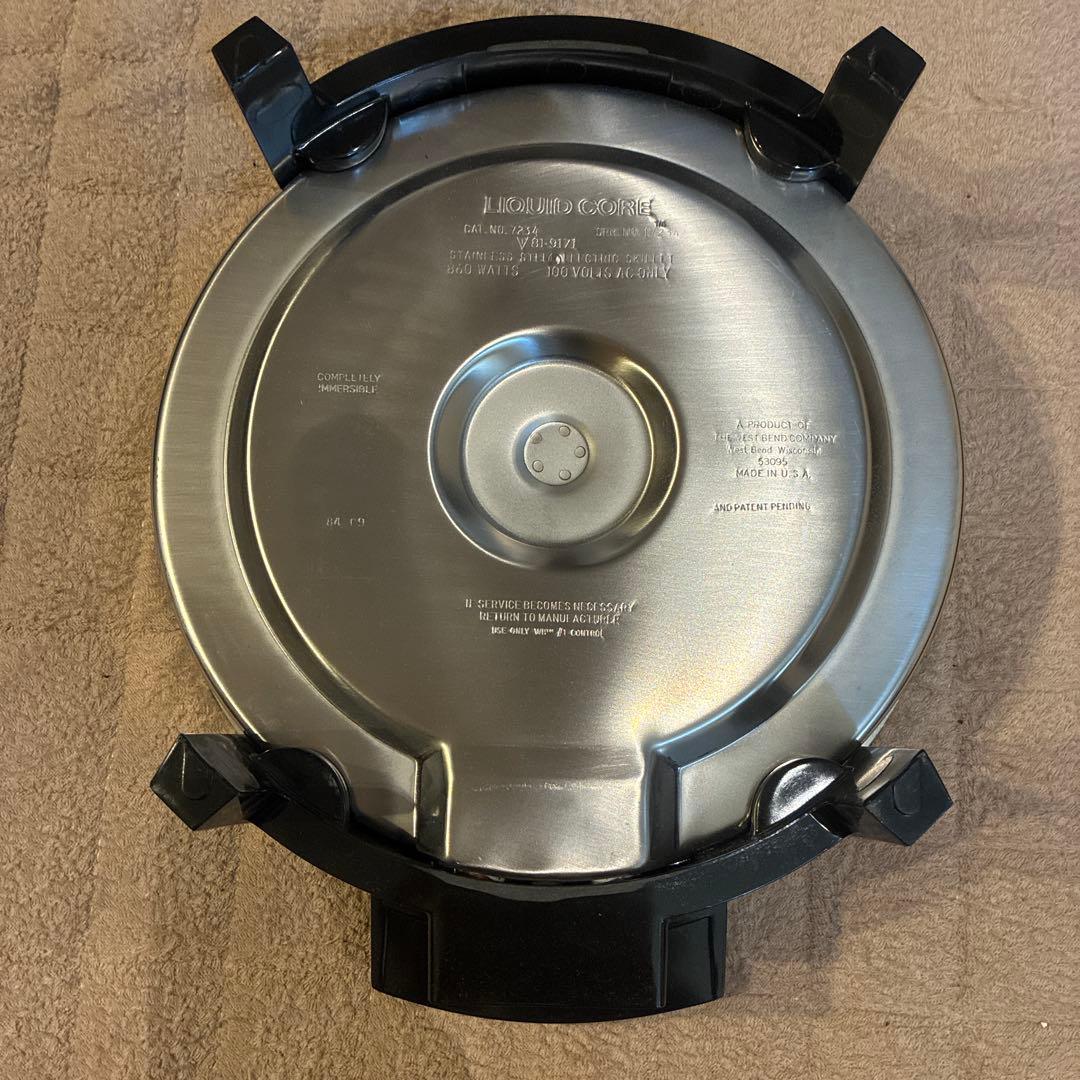 リキッドコア　電気鍋　未使用保管品　蓋なし