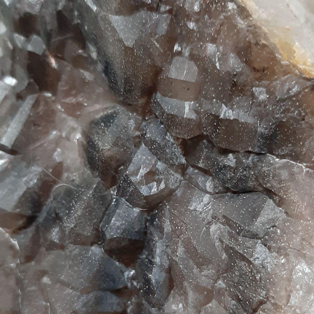 ブラジル産 エレスチャル水晶 重さ約1200g