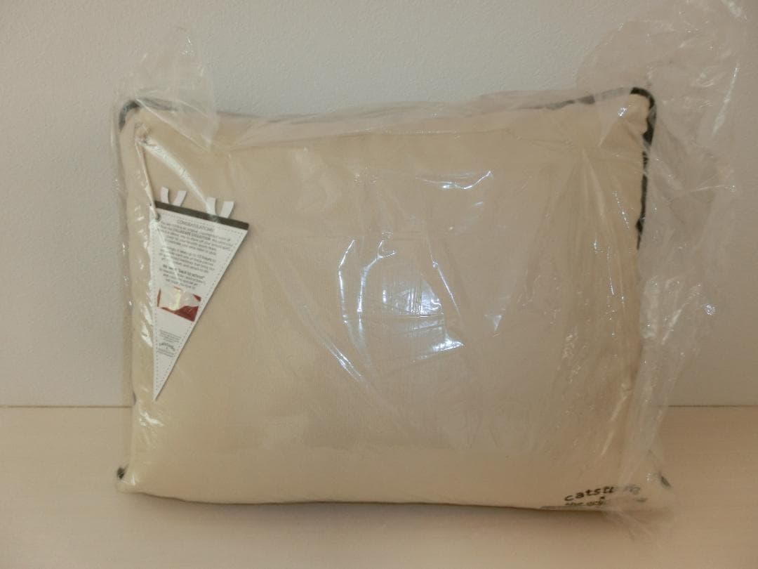 新品・未使用品　ハーバード大学 クッション　アメリカ土産