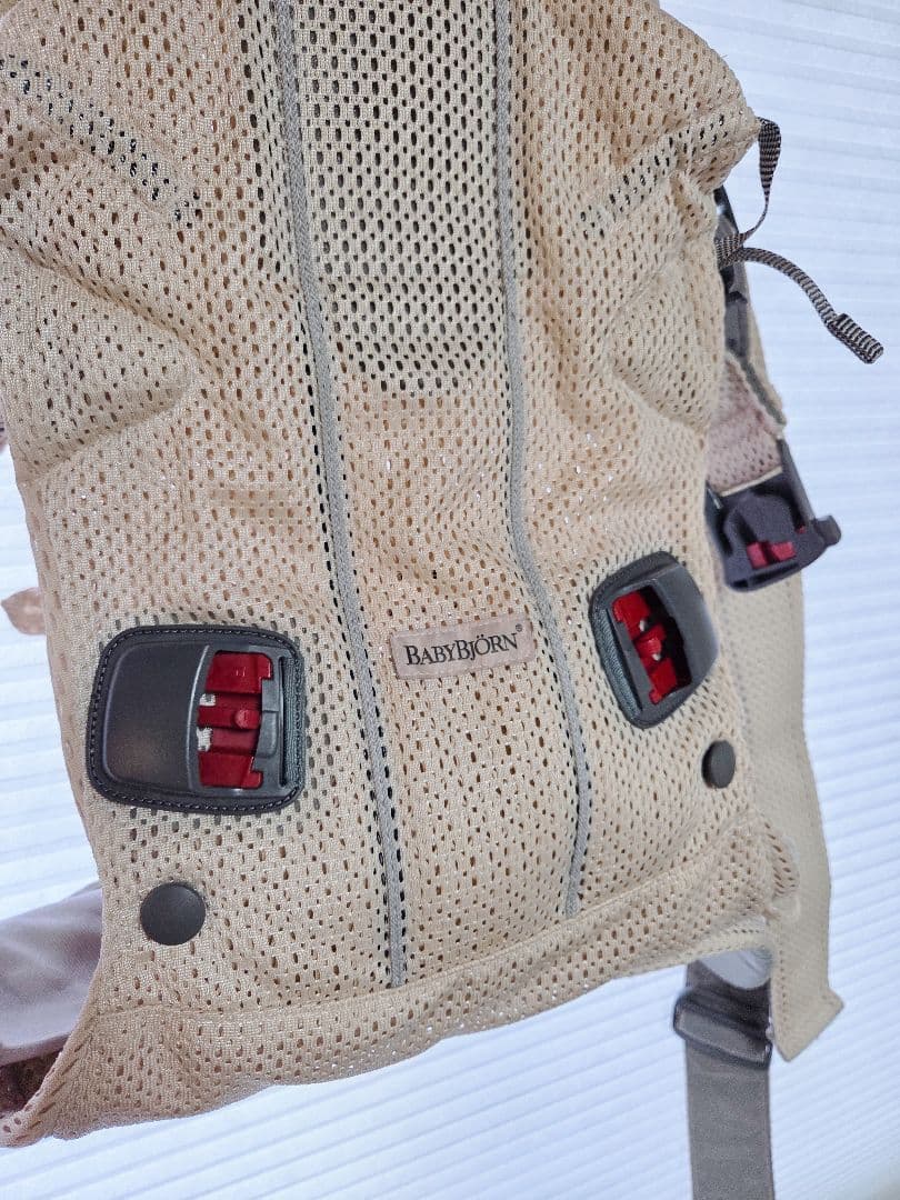 【美品】BABYBJÖRN ONE KAI Air パーリーピンク 抱っこ紐