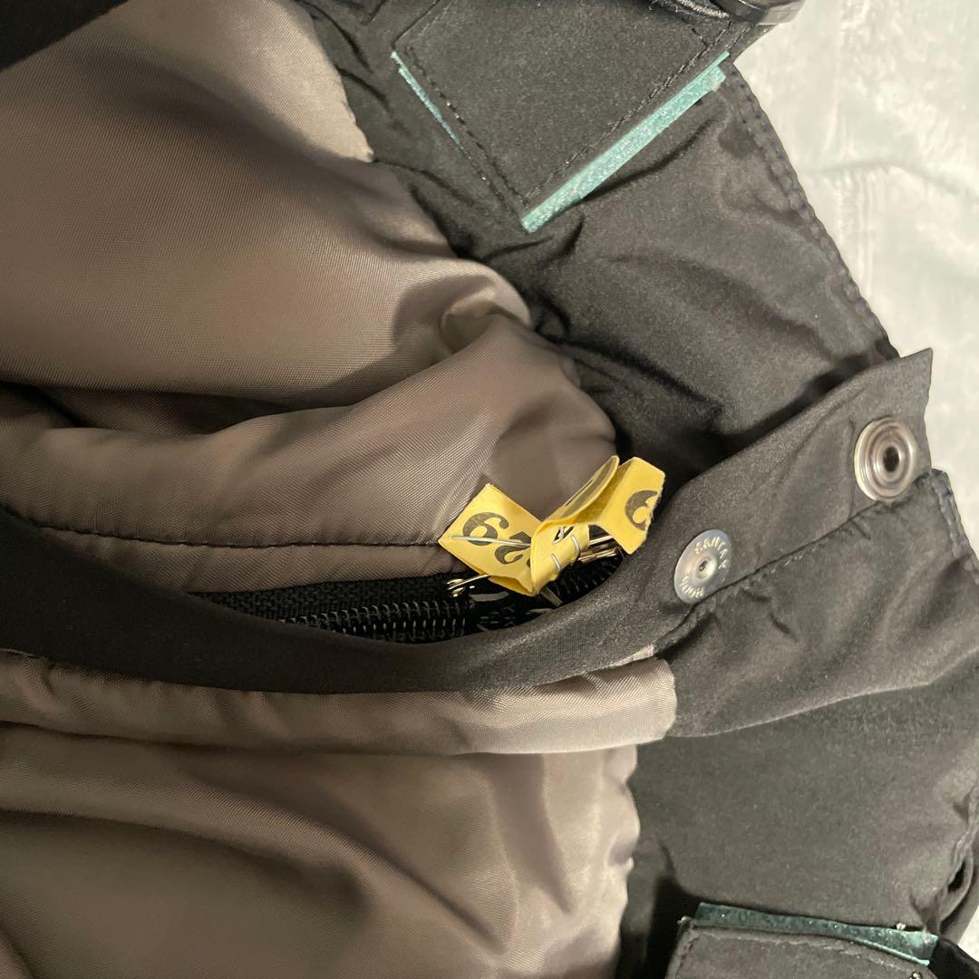 DESCENTE スキーウェア　スノボー　サイズS グレー　クリーニング済み