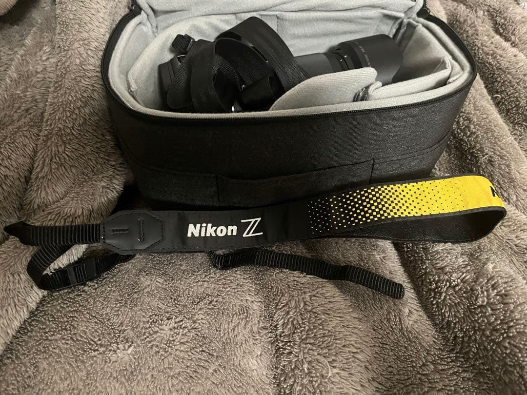 【値下げ中】【美品】ニコン Nikon Z50 ダブルズームキット