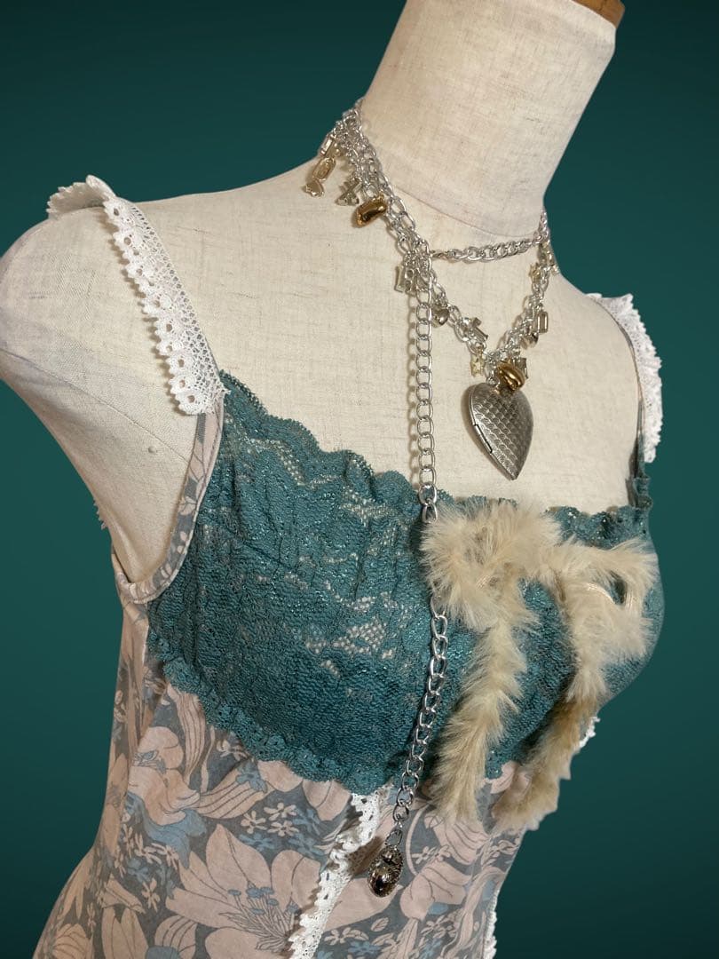 y2kレース甘め姫ギャルNANAファーゴシックフェアリーグランジロックキャミ古着