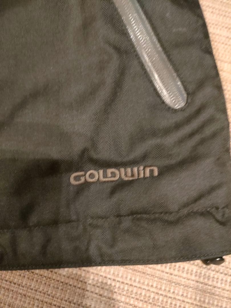 GOLDWIN ブラックジャケット フード、プロテクター付き