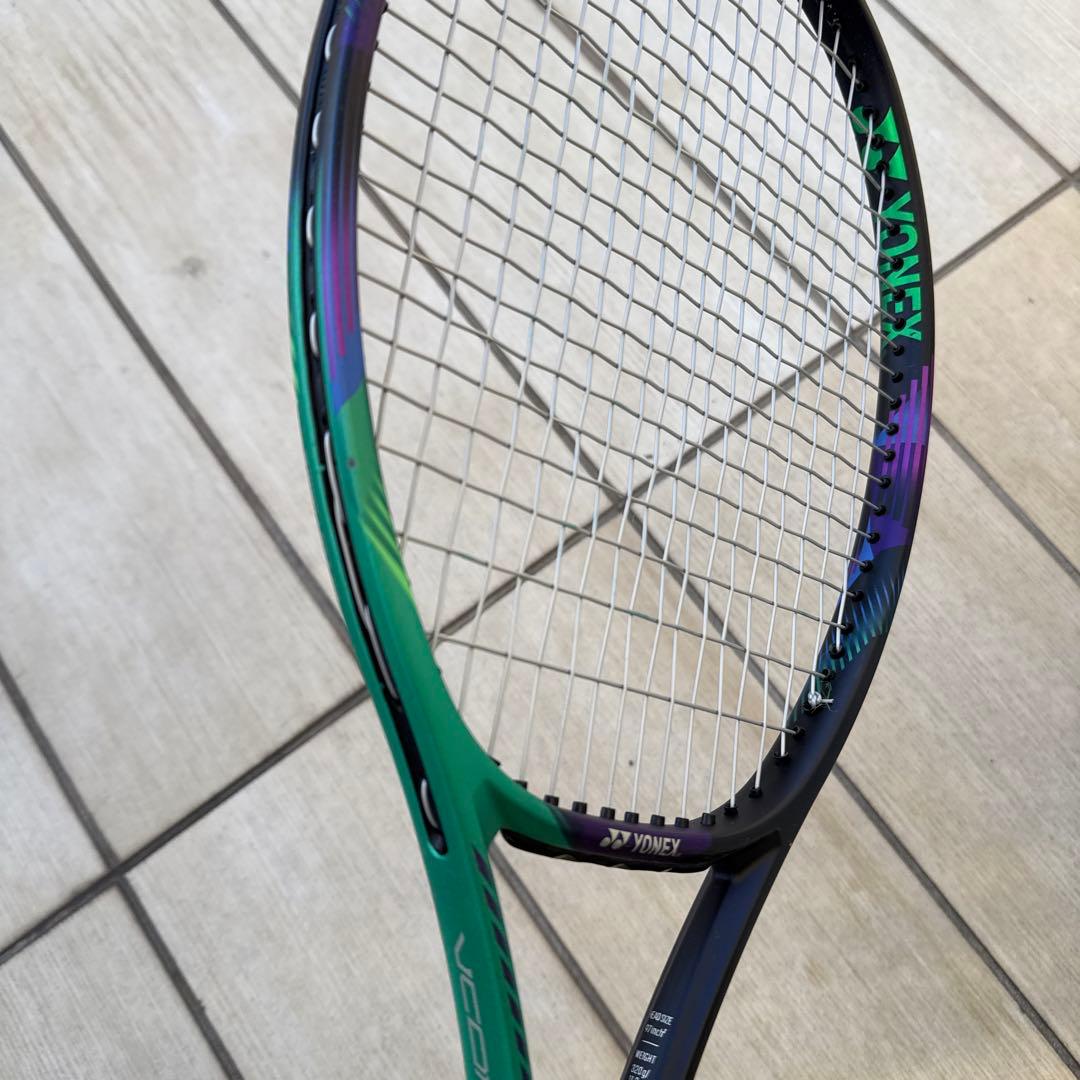 ①ヨネックス ブイコア プロ 97d 18×20 G2 テニスラケット