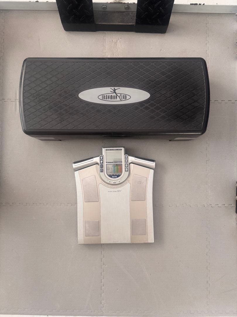 パワーラック140kgバーベル、24kgダンベル、ベンチ、ホームジムセット