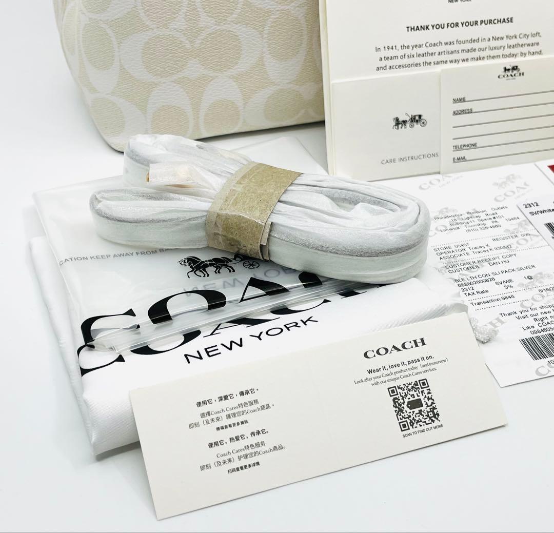 【新品・未使用】COACH スモール タウン バケット バッグ シグネチャー