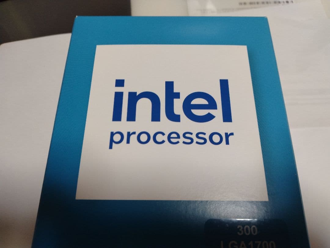 Intel Processor 300(第14世代cpu)